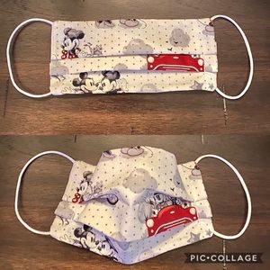 Disney Mickey & Minnie face mask